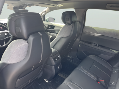 2025 Cadillac OPTIQ Luxury