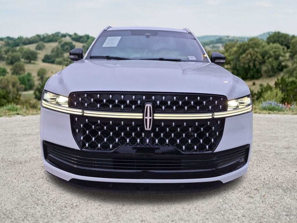 2025 Lincoln Navigator L Black Label
