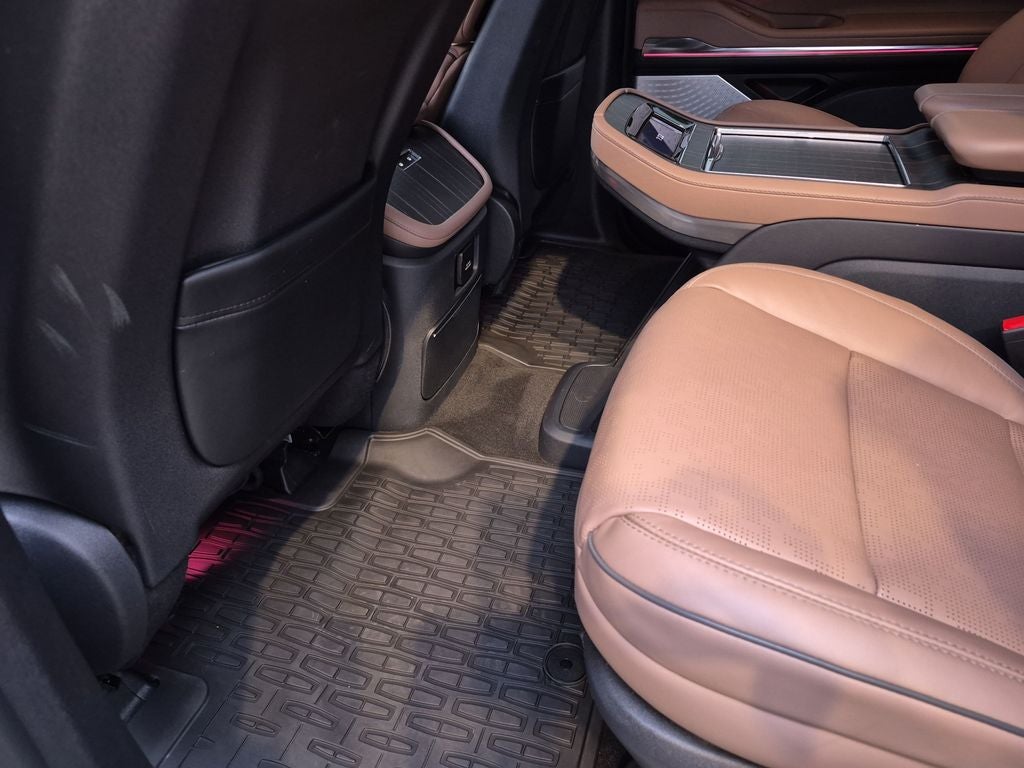 2025 Lincoln Navigator L Black Label