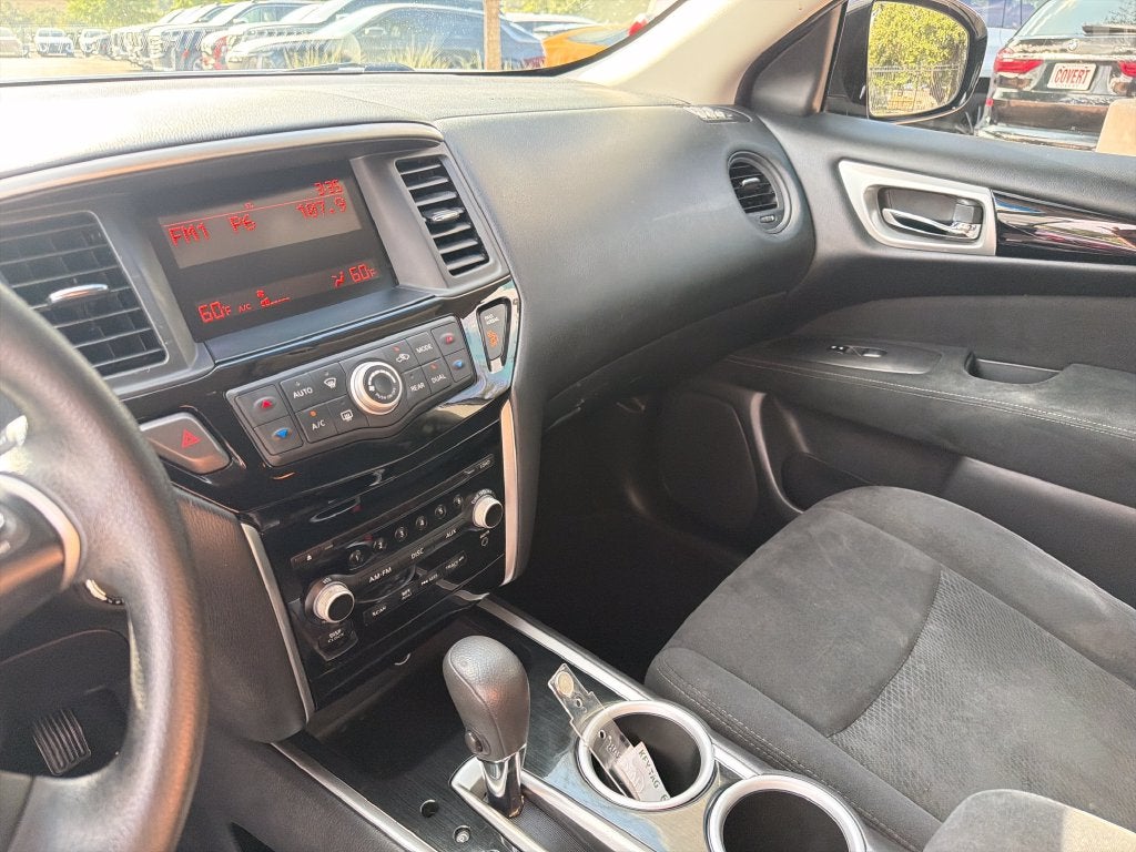 2015 Nissan Pathfinder S