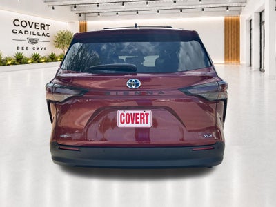 2025 Toyota Sienna XLE 8 Passenger