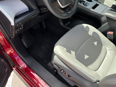 2025 Toyota Sienna XLE 8 Passenger