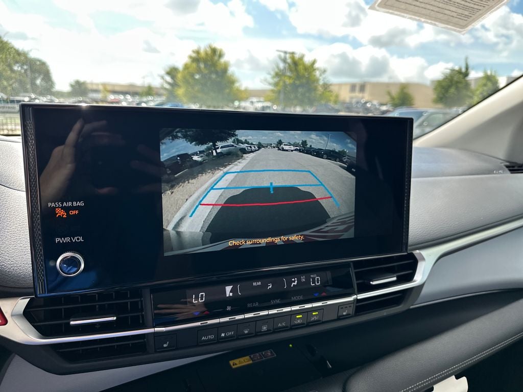 2025 Toyota Sienna XLE 8 Passenger