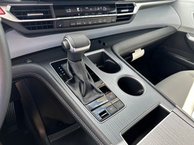 2025 Toyota Sienna XLE 8 Passenger