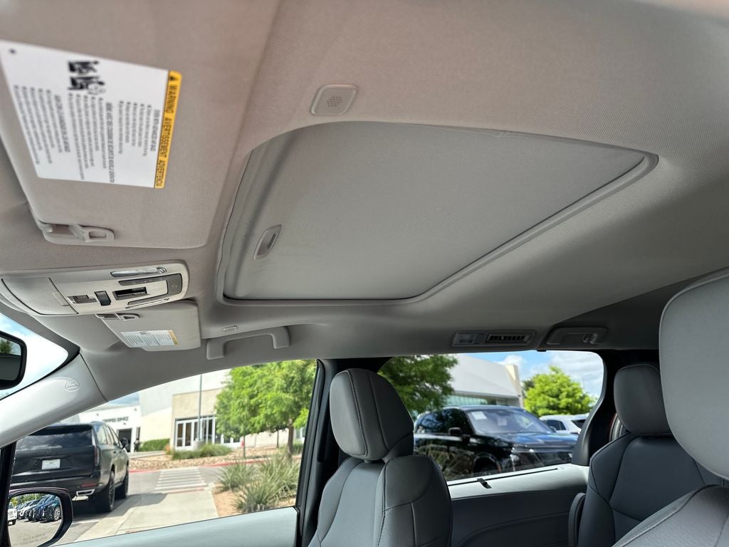 2025 Toyota Sienna XLE 8 Passenger