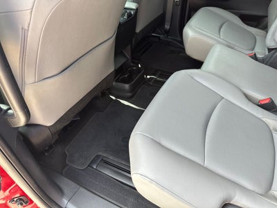 2025 Toyota Sienna XLE 8 Passenger