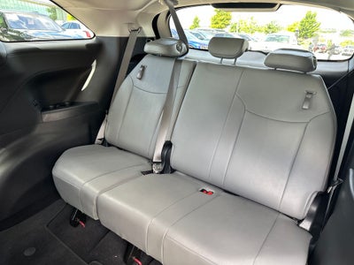 2025 Toyota Sienna XLE 8 Passenger