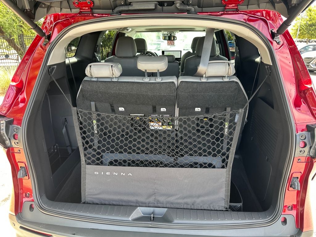 2025 Toyota Sienna XLE 8 Passenger