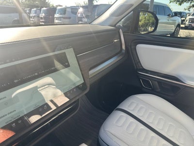 2024 Rivian R1S Adventure Dual Motor Large Pack