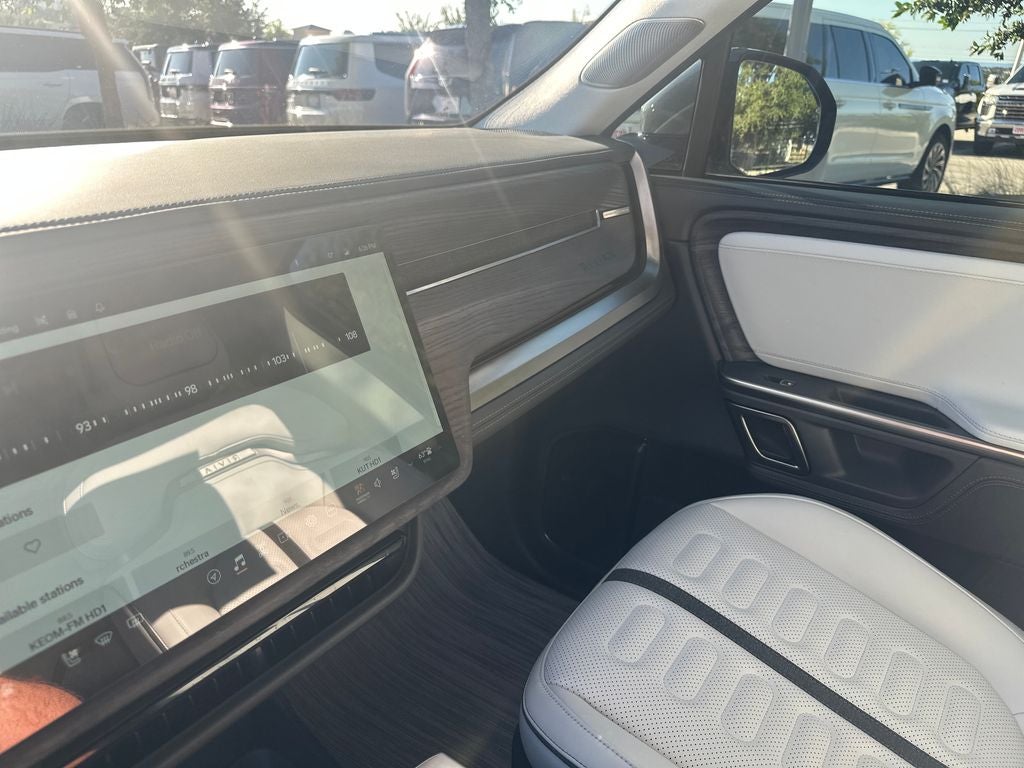 2024 Rivian R1S Adventure Dual Motor Large Pack