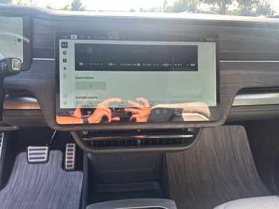 2024 Rivian R1S Adventure Dual Motor Large Pack