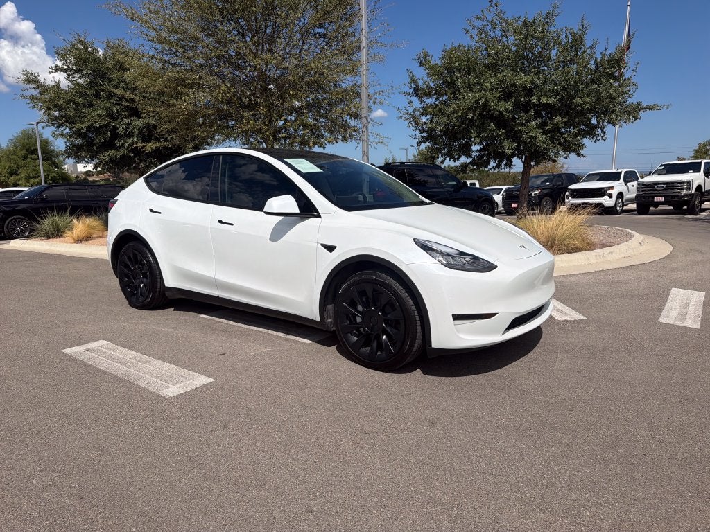 2023 Tesla Model Y Standard Range