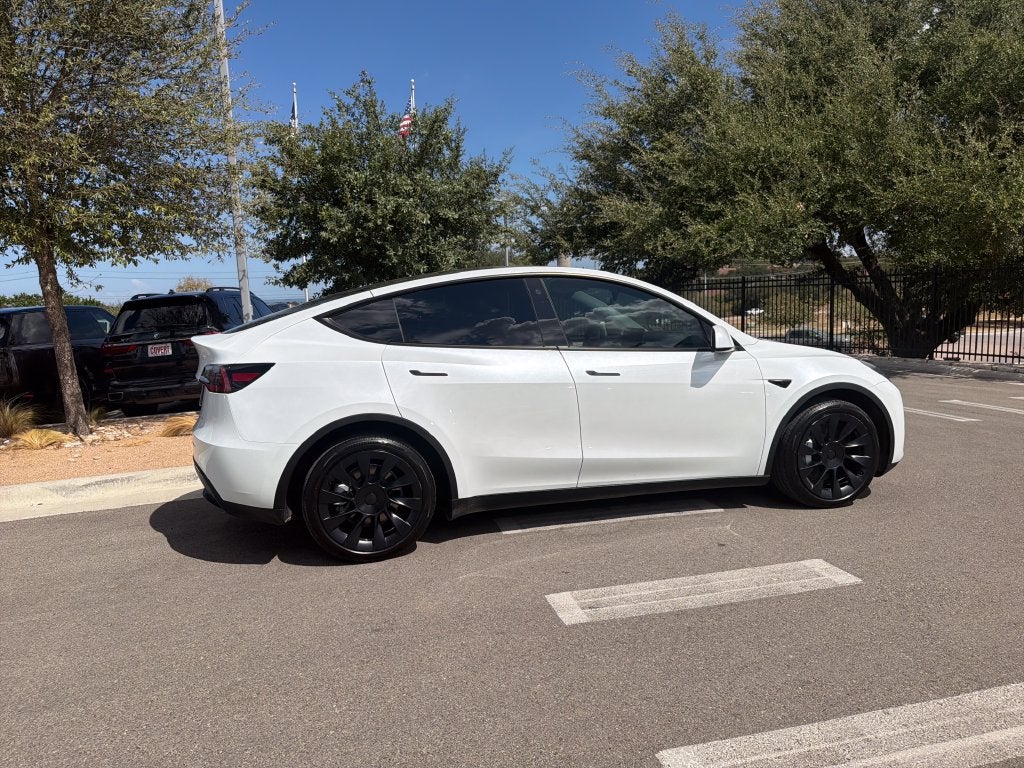 2023 Tesla Model Y Standard Range
