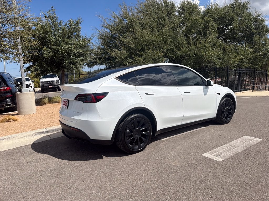 2023 Tesla Model Y Standard Range