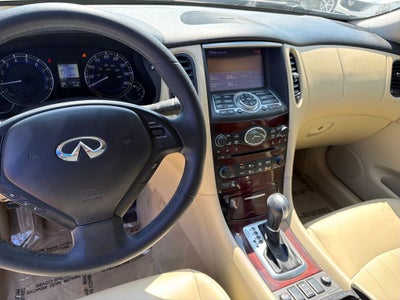 2017 INFINITI QX50 Base