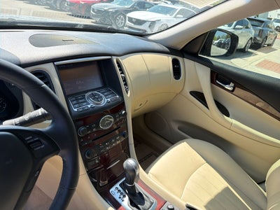 2017 INFINITI QX50 Base