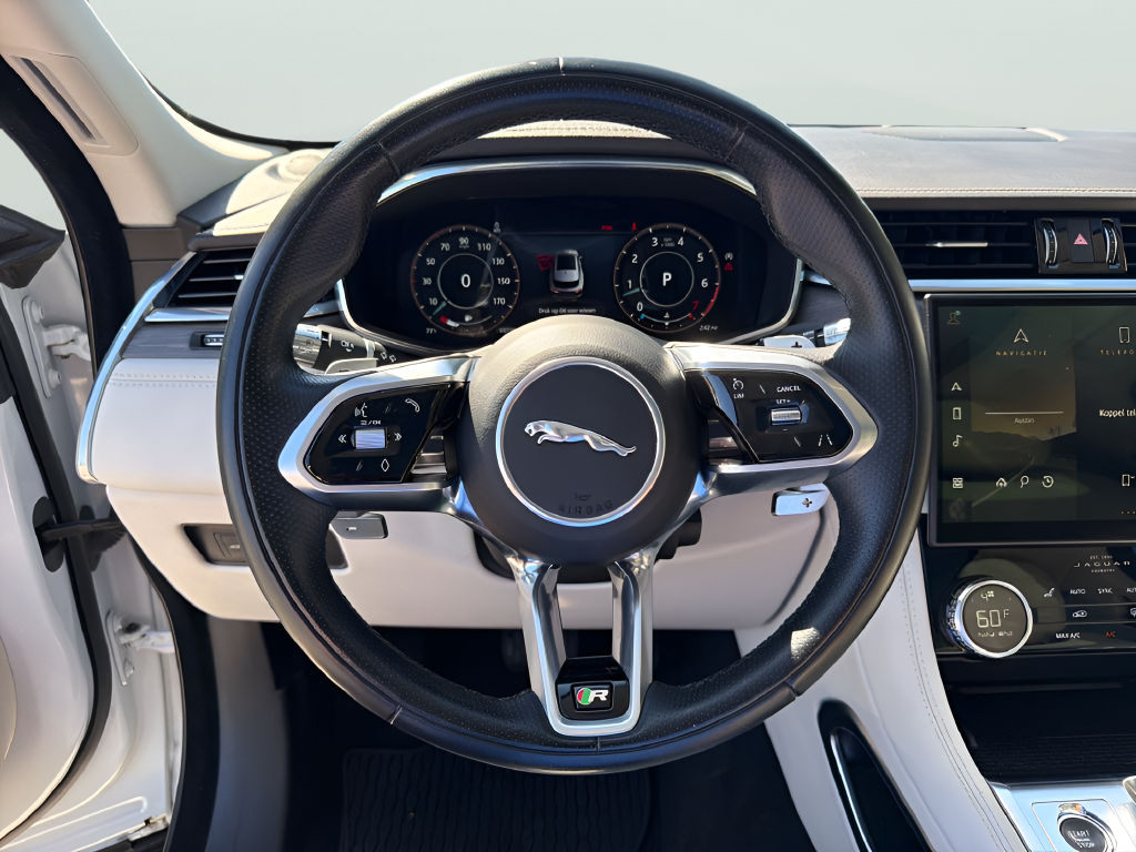 2021 Jaguar F-PACE P400 R-Dynamic S