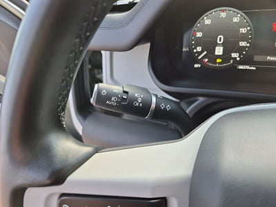 2024 Land Rover Defender 130 X-Dynamic SE