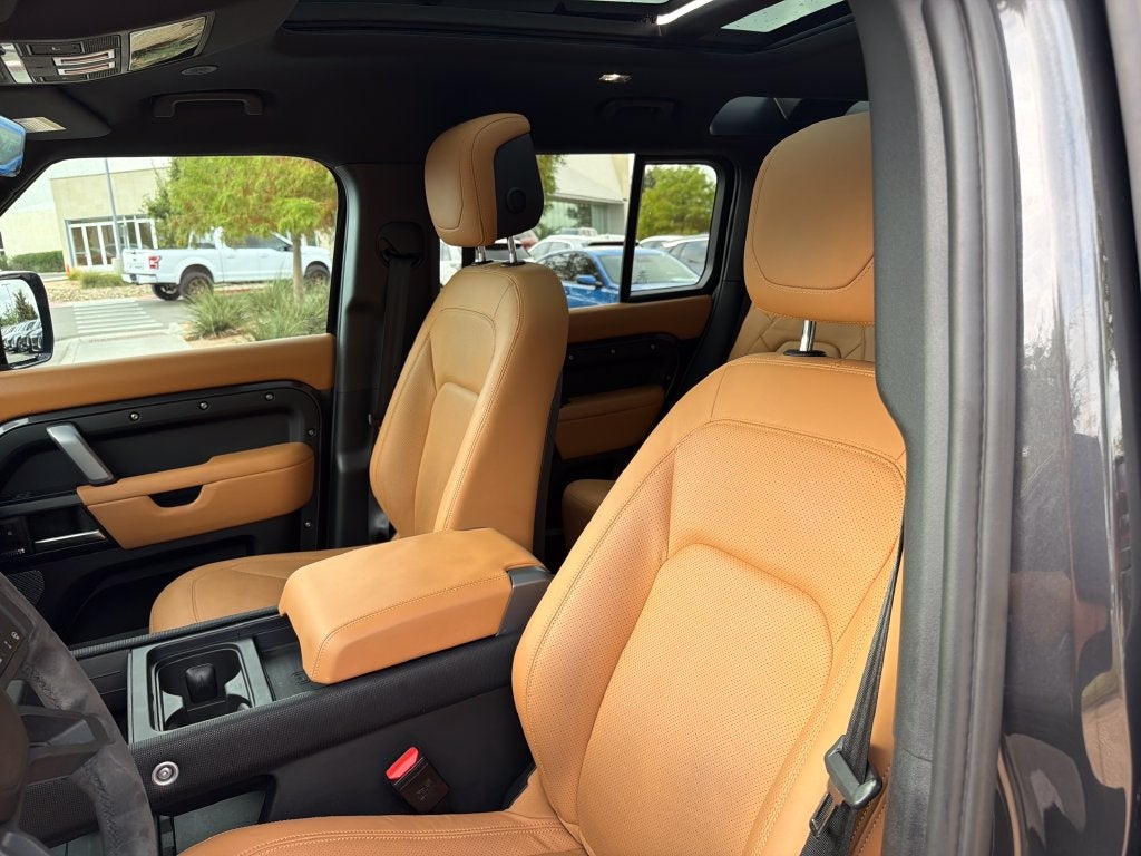 2024 Land Rover Defender 110 Carpathian Edition