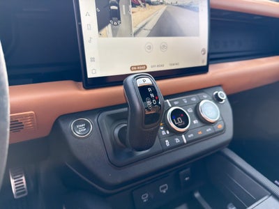 2024 Land Rover Defender 110 Carpathian Edition