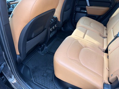 2024 Land Rover Defender 110 Carpathian Edition