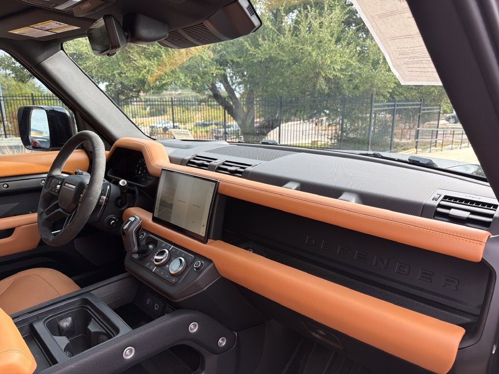 2024 Land Rover Defender 110 Carpathian Edition