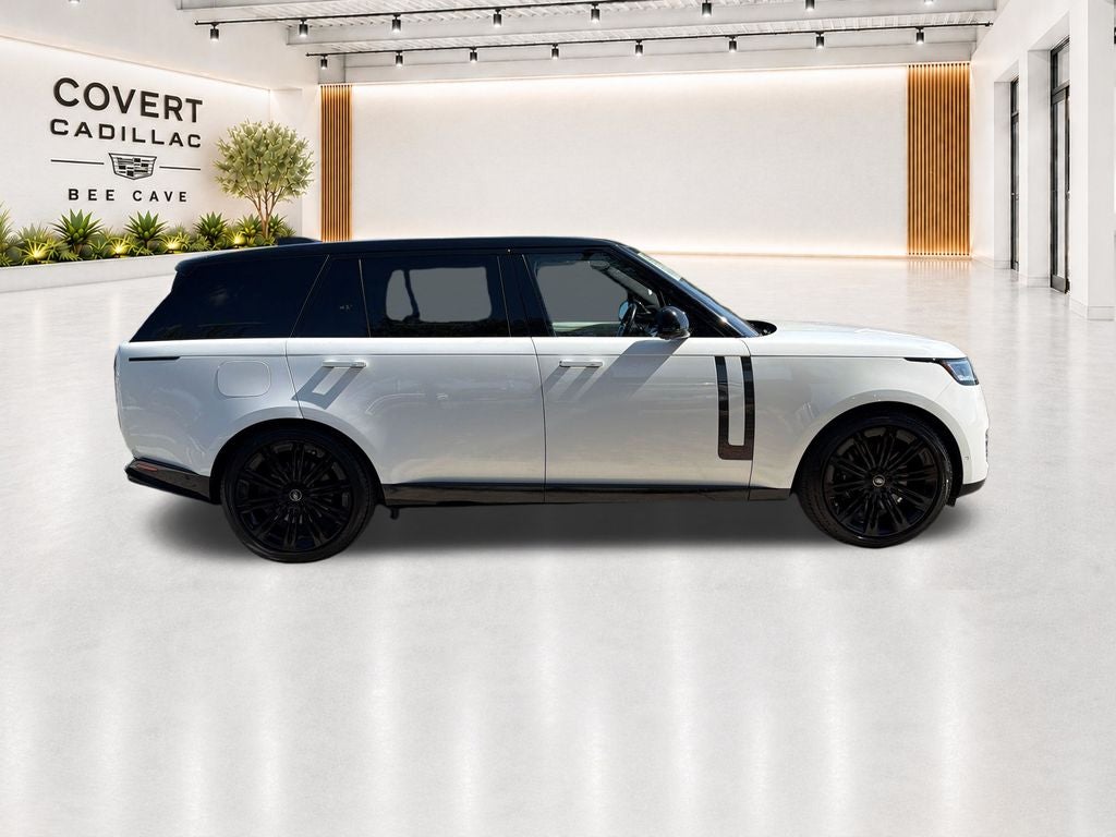 2022 Land Rover Range Rover SE LWB