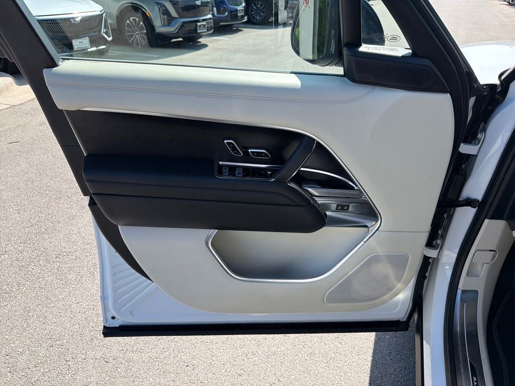 2022 Land Rover Range Rover SE LWB
