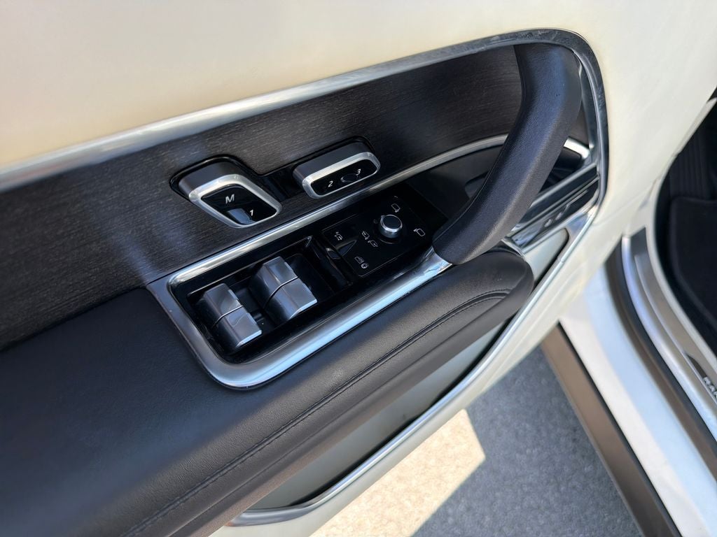 2022 Land Rover Range Rover SE LWB