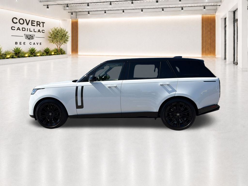 2022 Land Rover Range Rover SE LWB