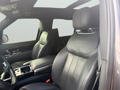 2023 Land Rover Range Rover SE LWB