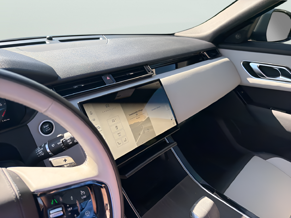 2024 Land Rover Range Rover Velar Dynamic SE