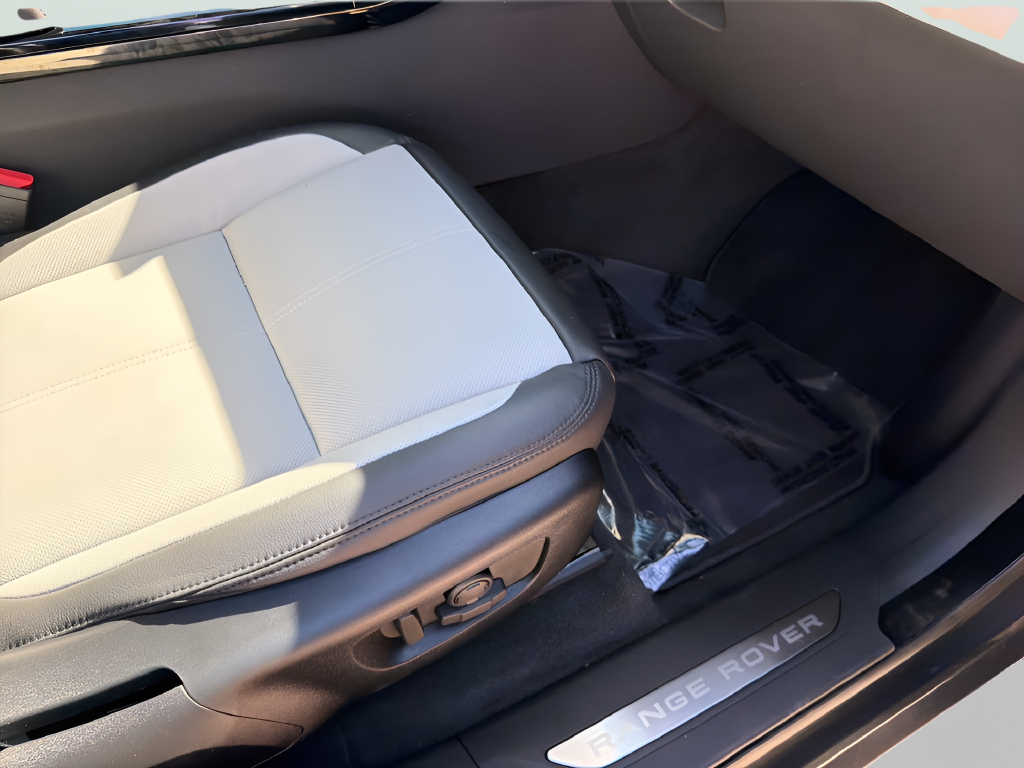 2024 Land Rover Range Rover Velar Dynamic SE