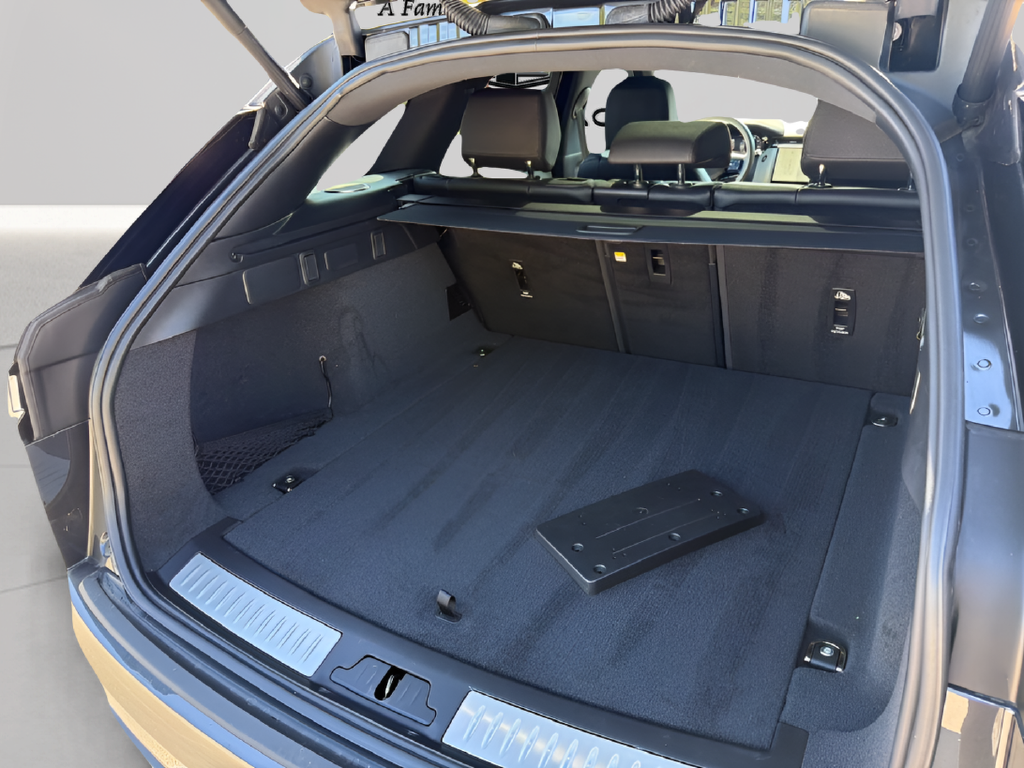 2024 Land Rover Range Rover Velar Dynamic SE