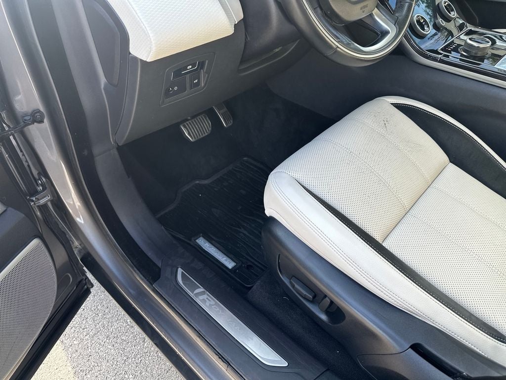 2018 Land Rover Range Rover Velar SE R-Dynamic