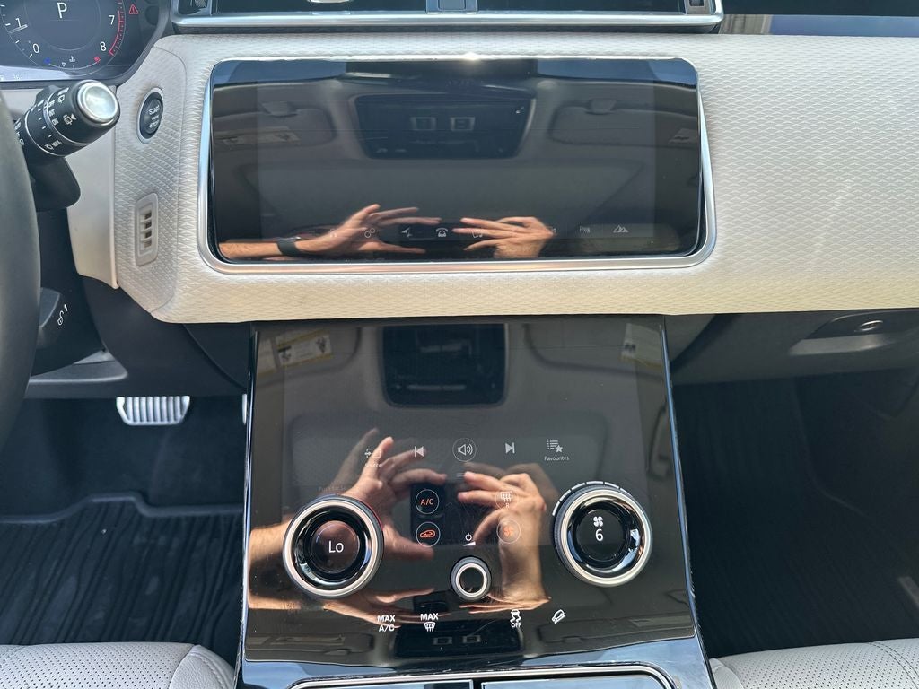 2018 Land Rover Range Rover Velar SE R-Dynamic
