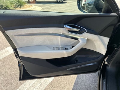2021 Audi e-tron Prestige quattro