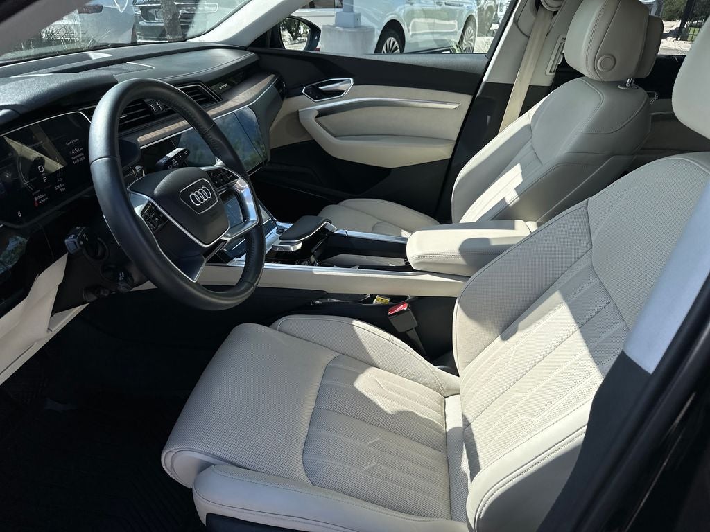 2021 Audi e-tron Prestige quattro