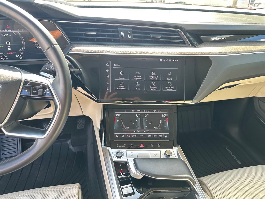 2021 Audi e-tron Prestige quattro