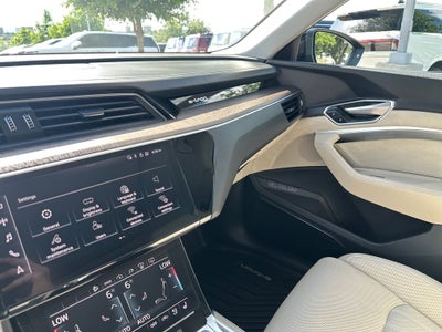 2021 Audi e-tron Prestige quattro