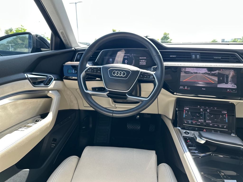 2021 Audi e-tron Prestige quattro
