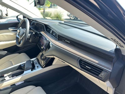2021 Audi e-tron Prestige quattro