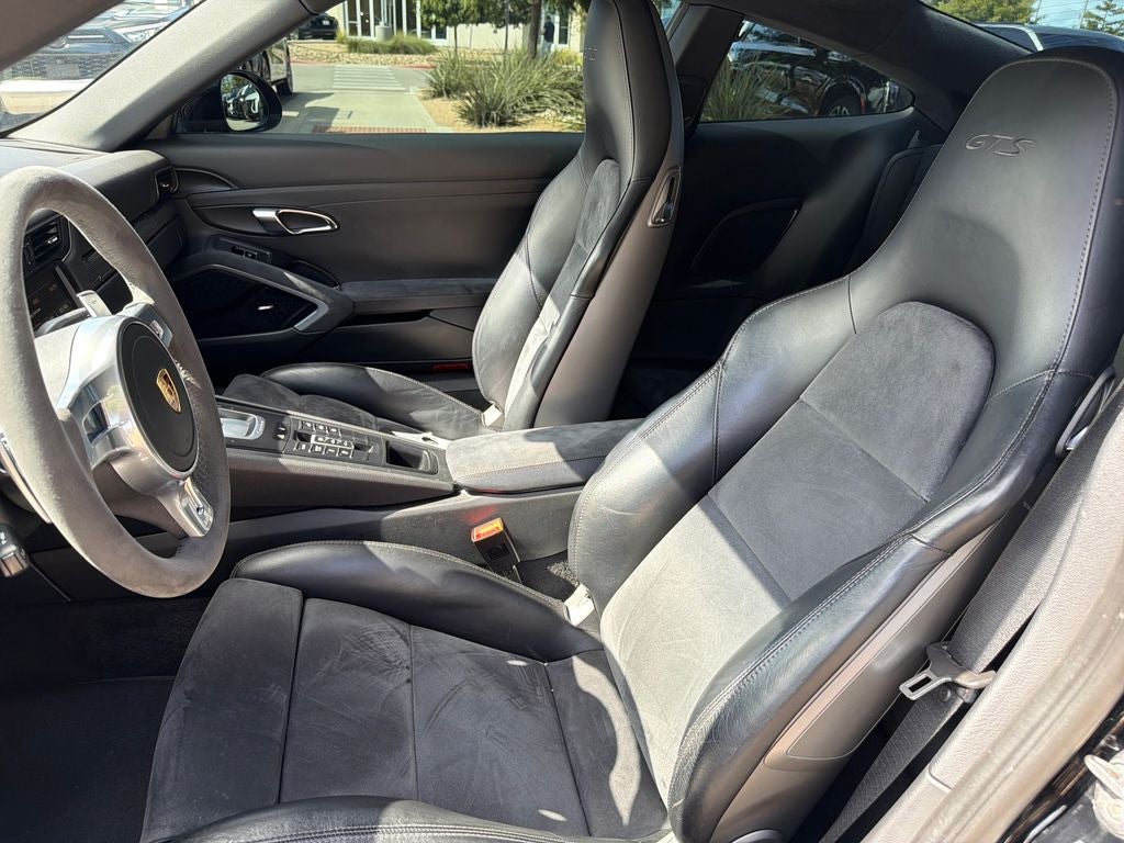 2016 Porsche 911 Carrera GTS