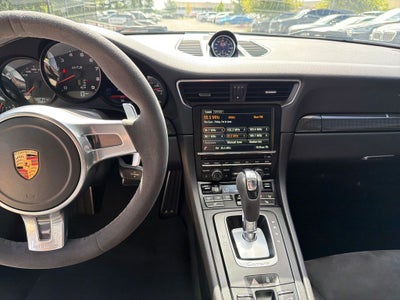2016 Porsche 911 Carrera GTS
