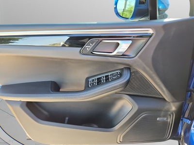 2018 Porsche Macan Sport Edition