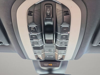 2018 Porsche Macan Sport Edition