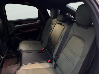 2024 Porsche Cayenne Coupe Base