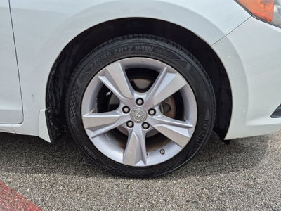 2015 Acura ILX 2.0L Automatic with Technology Package