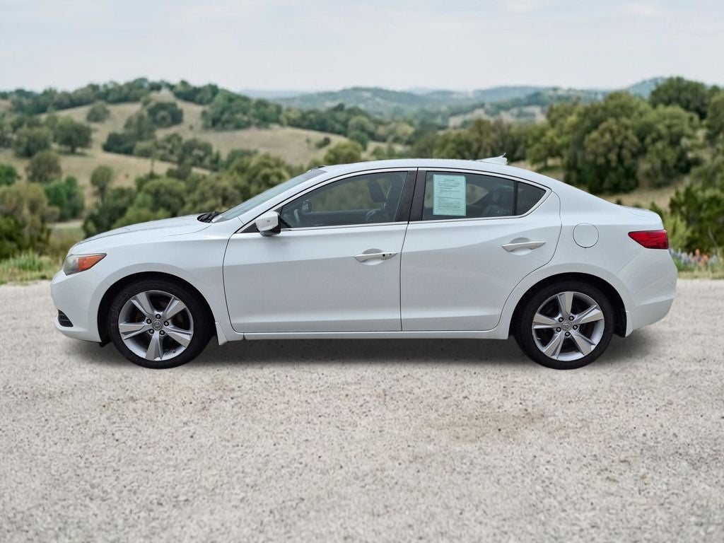 2015 Acura ILX 2.0L Automatic with Technology Package