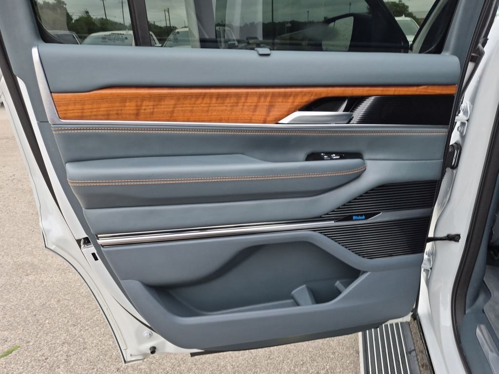 2024 Jeep Grand Wagoneer Series III 4x4